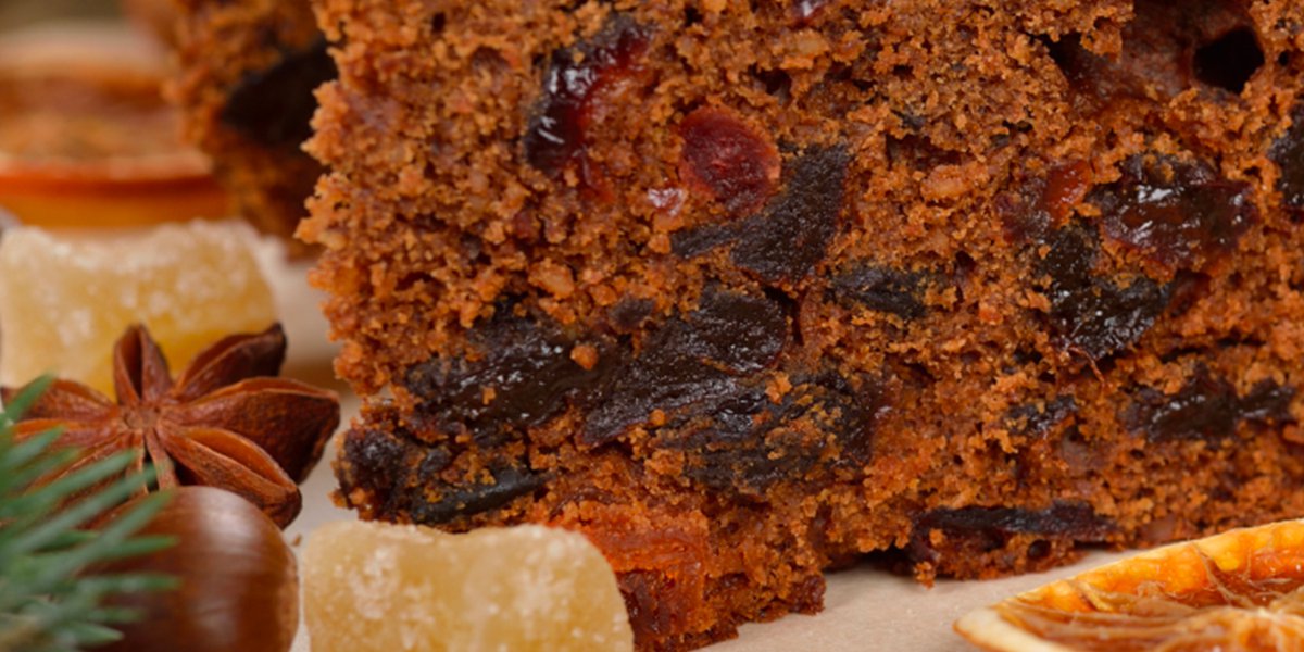 christmas cake from FB.jpg